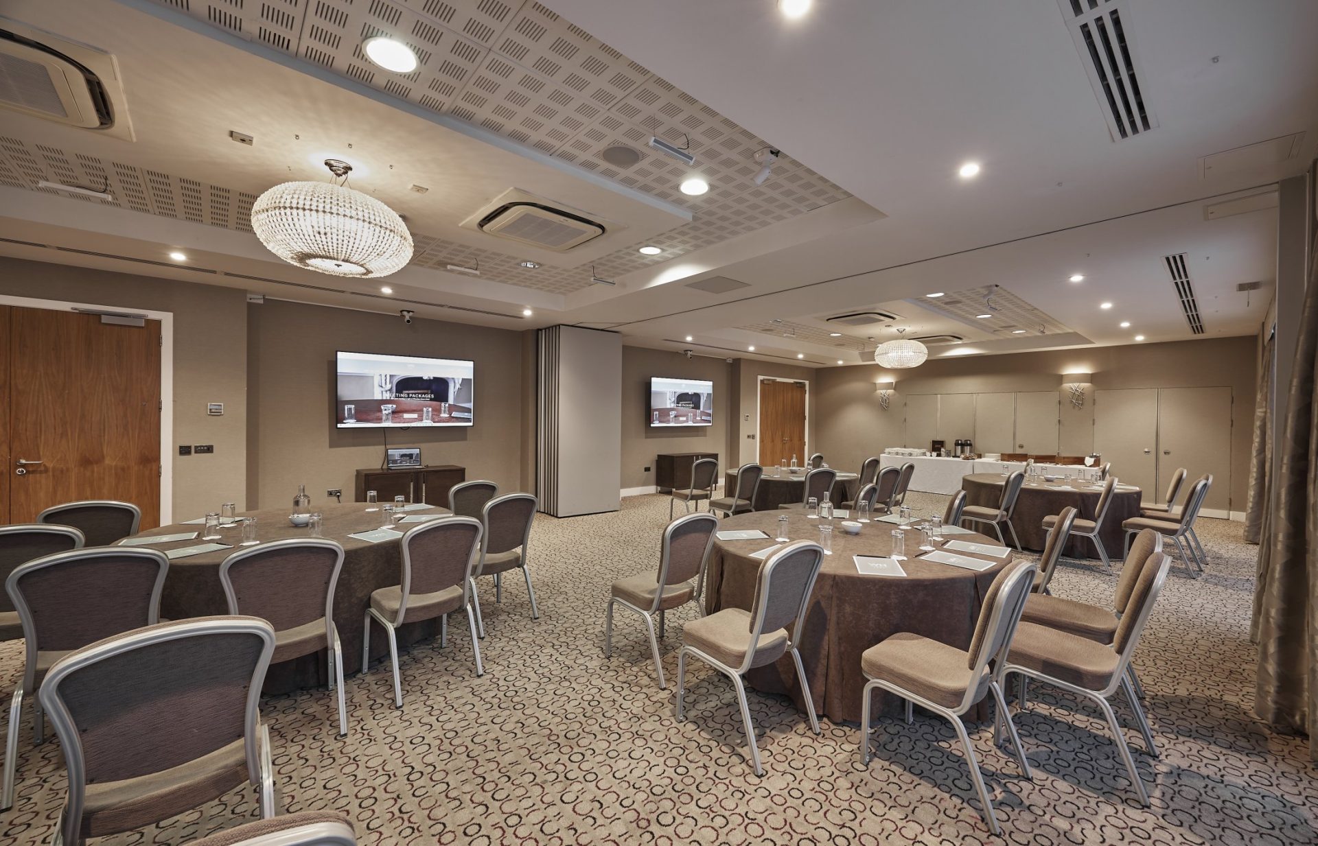 WivenhoeHouse[willstanleycreative]-Interiors-JAN24-97